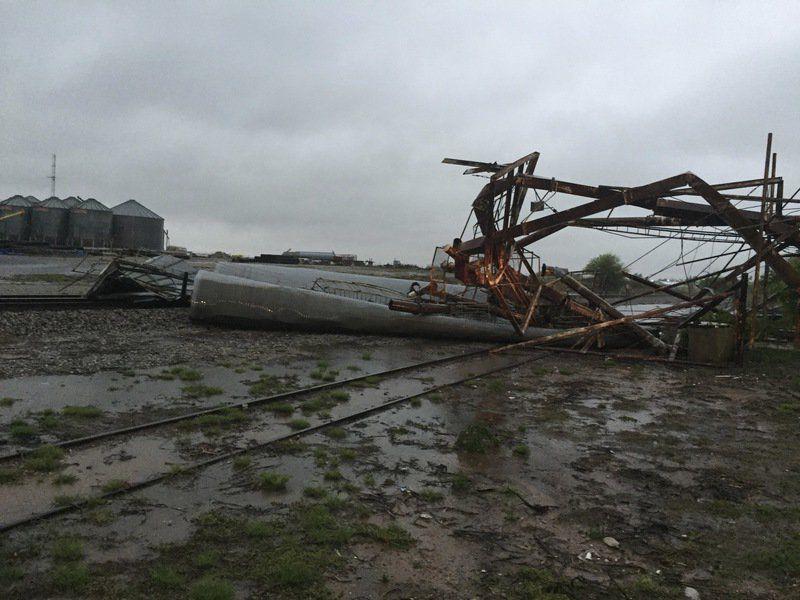 Severe Storms Cause Power Outages Floods Across Okla Local News Enidnews Com