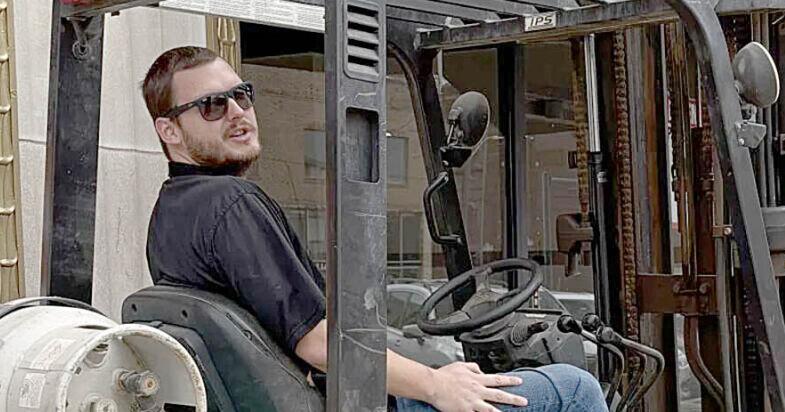 New business coming to Cole Building