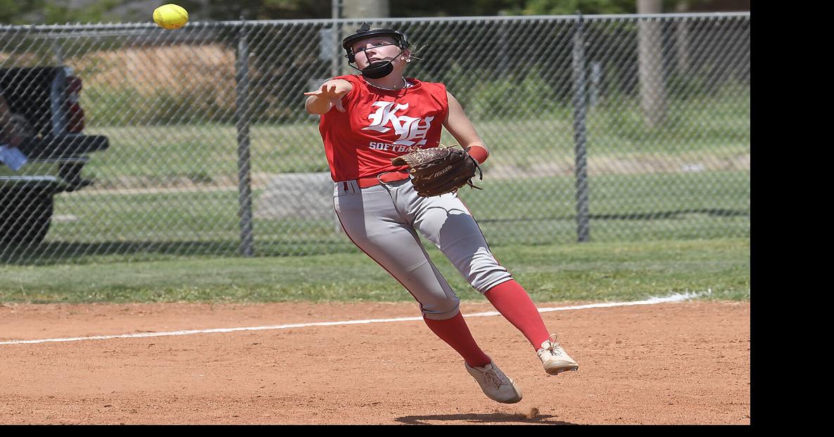 Lady Chiefs repeat as Skeltur softball queens Local Sports