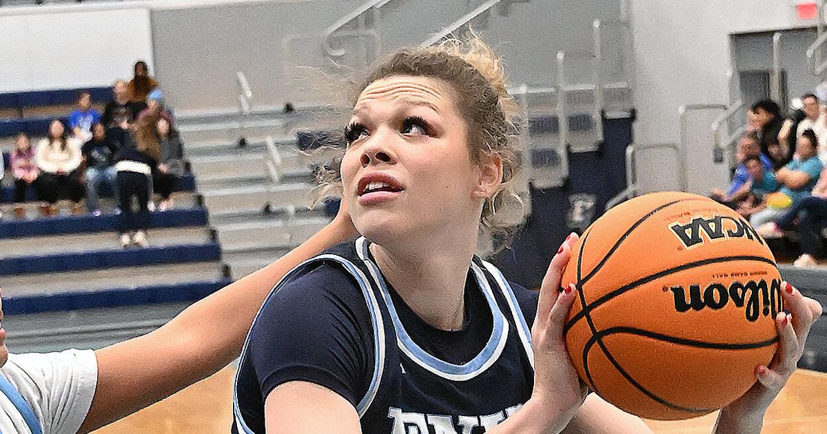 Ott gives 'generous' donation to Enid girls' athletics