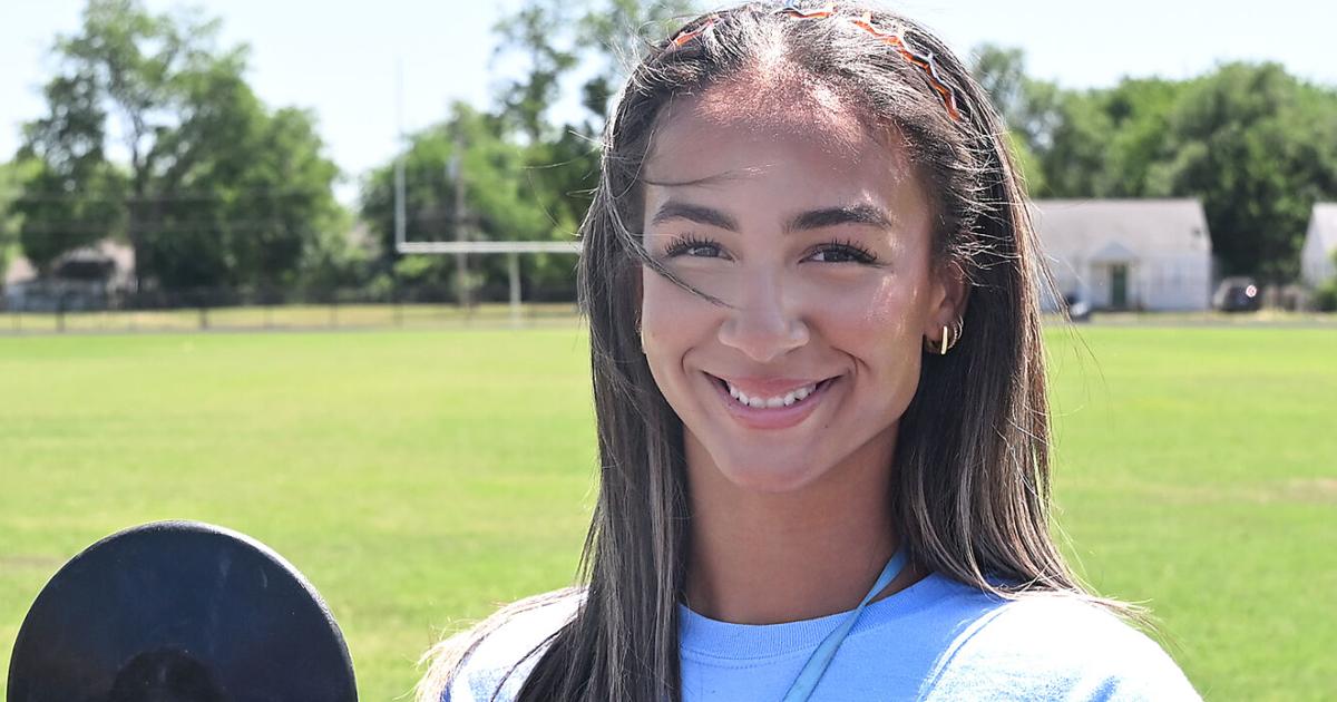 Combrink breaks school discus record at state