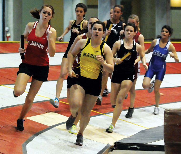 indoor track running shoes