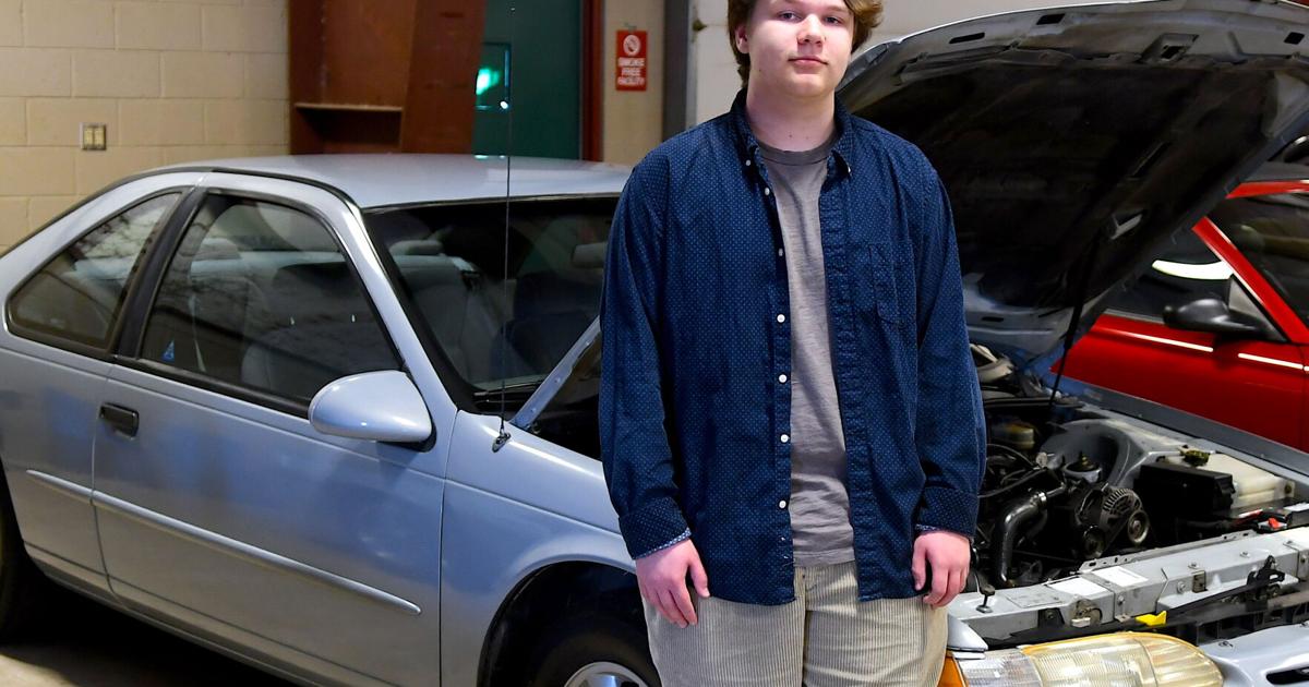 Continuing history: Young Enid Antique Car Club members enter vehicles at local car show for 1st time | News