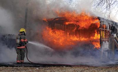 Fire destroys vacant trailer home | Local News | enidnews.com