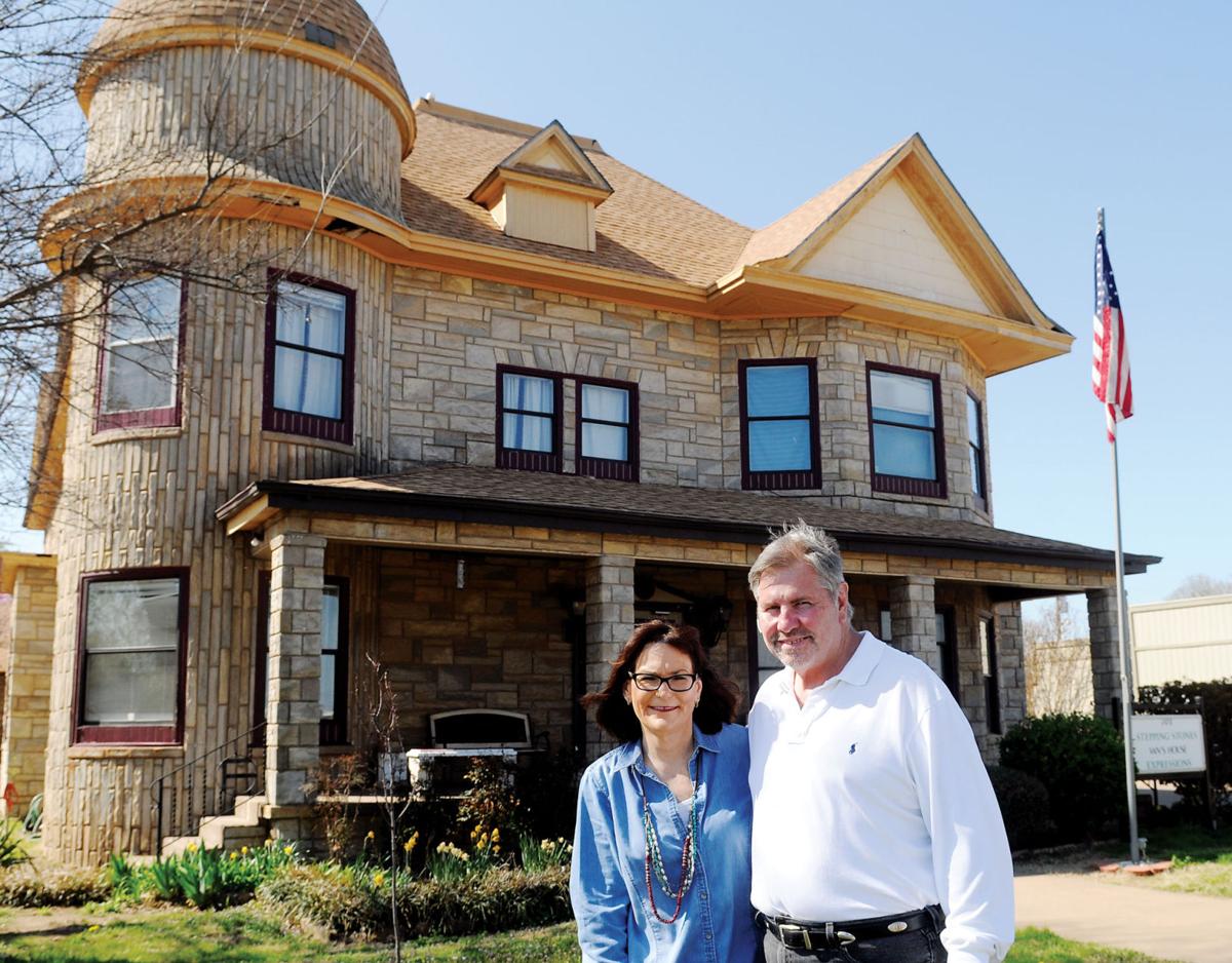 Van S House Helps Its Residents Stay Sober Become Productive News Enidnews Com