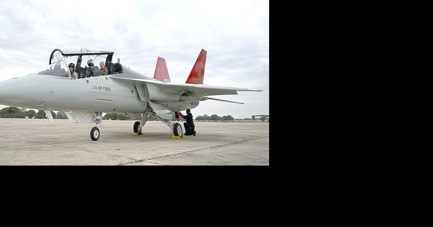 Pilot designed paint scheme for Red Hawk | Vance | enidnews.com