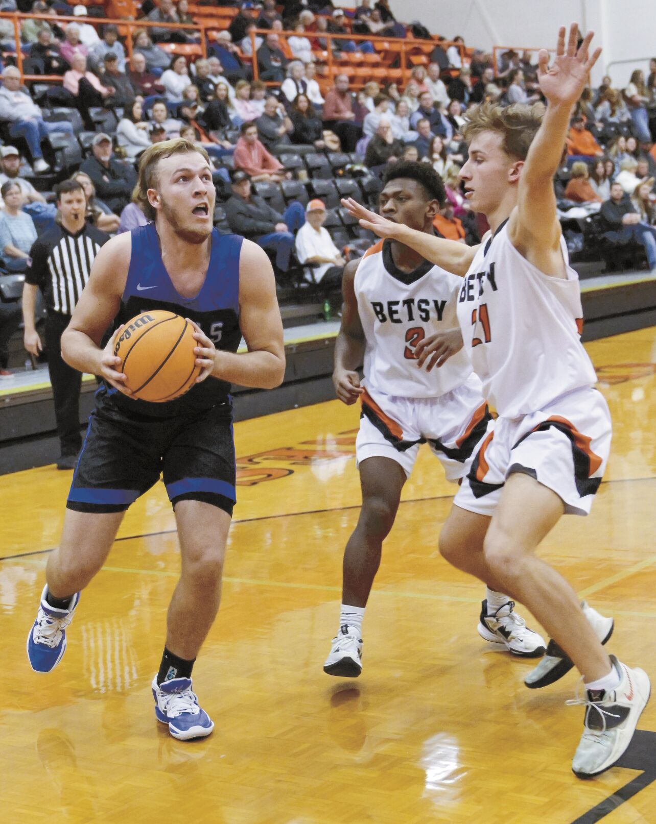 Team stays atop conference after beating Sullivan East 55-49