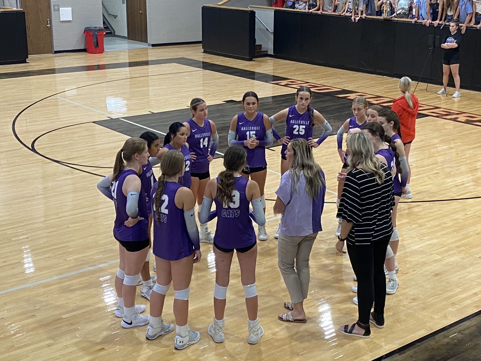 Volleyball: Hallsville Sweeps Tyler Legacy | Volleyball | Etvarsity.com