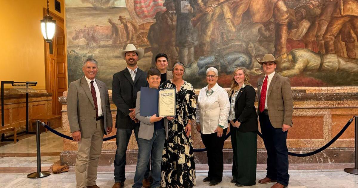 Governor Proclaims May As Kansas Beef Month