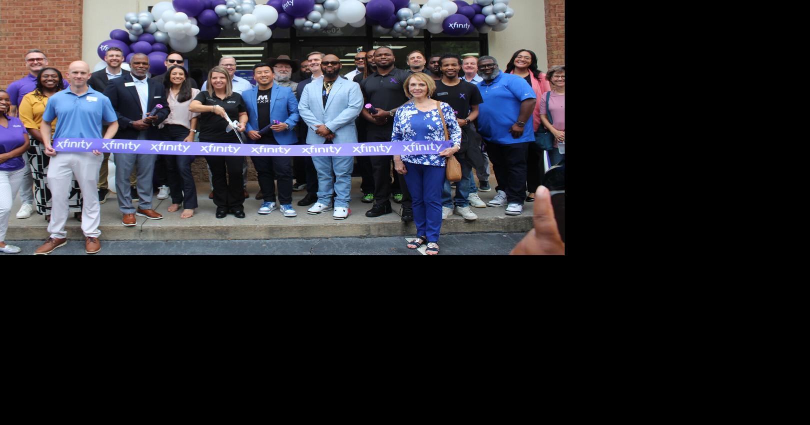 Chamber Welcomes Xfinity with Ribbon Cutting