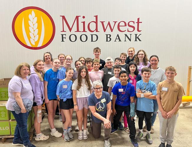 Rising Starr Gives Back at Food Bank School
