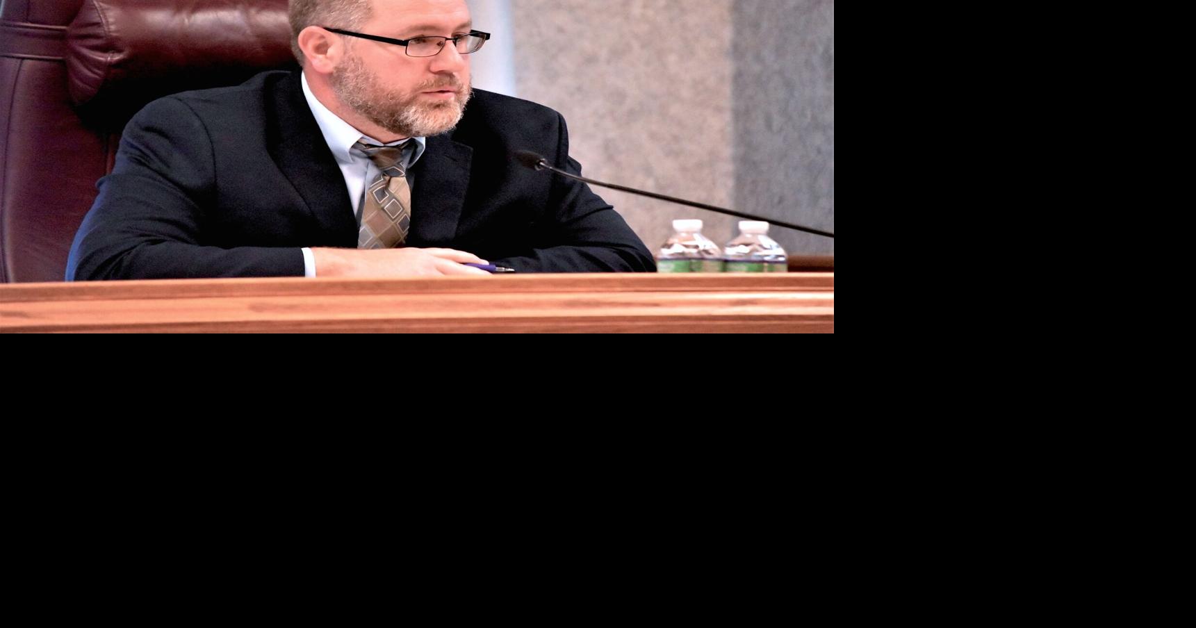 Ewing to pursue reelection as circuit judge | News | fayettetribune.com