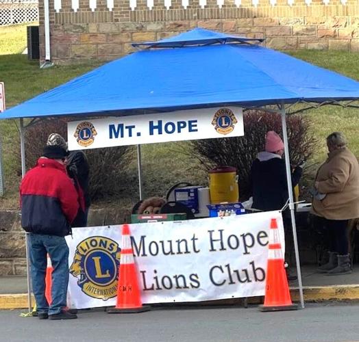 Mount Hope Lions celebrate Christmas Community