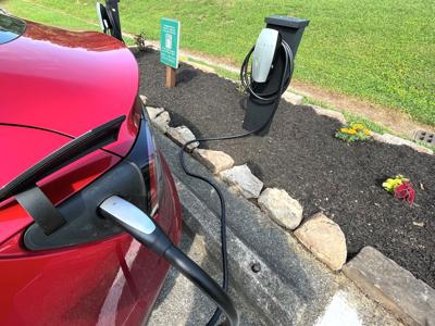 Fayetteville to unveil charging station