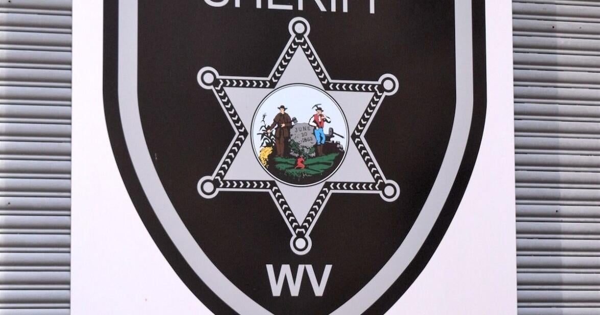 Identities of stabbing victims released - Vimarsana News