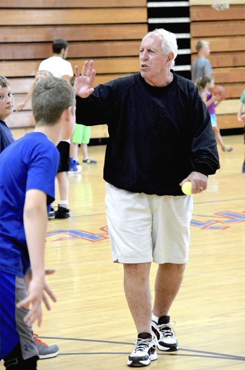 Barksdale Plans Hoops Camps Scu Camps Set Sports
