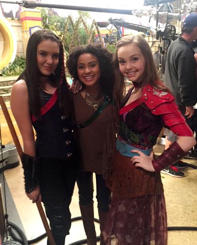 Savannah May Cast In Nickelodeon S Knight Squad Community Fbherald Com She plays the character ava in the 2019 lifetime movie the secret lives of cheerleaders. savannah may cast in nickelodeon s