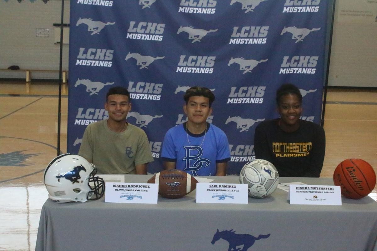 Three Lamar Athletes Sign To Blinn Northeastern Jcs Sports