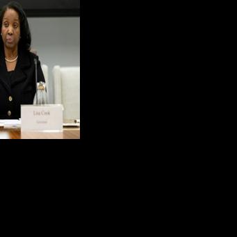 Economists back Fed Governor Cook as Trump atte…