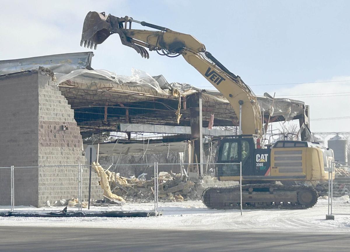 Demolition to cause sidewalk closure Road to remain open News