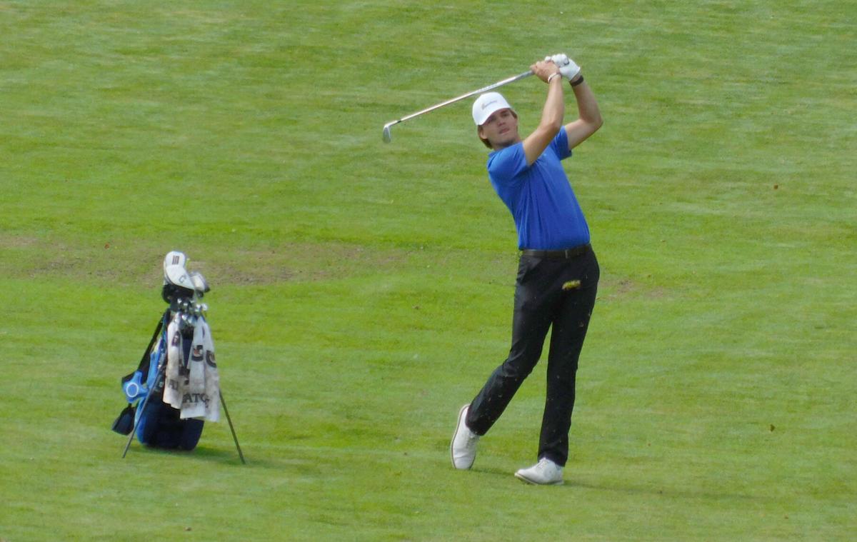 M State golf hosts home meet Sports