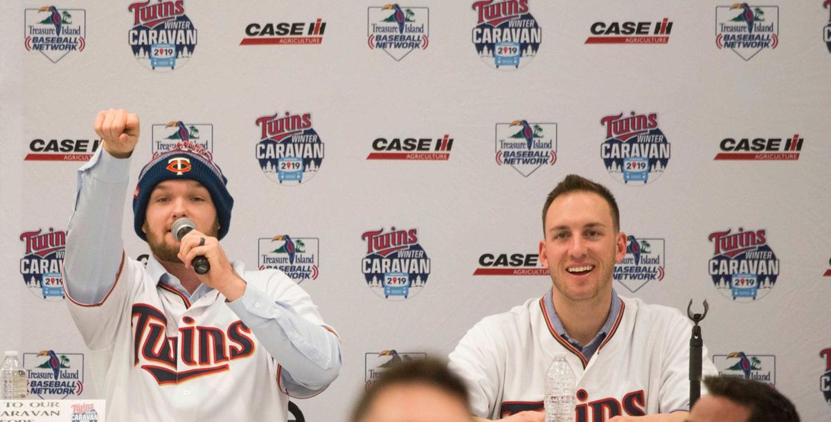 Traveling Pros Twins Winter Caravan Stops In Fergus Falls News