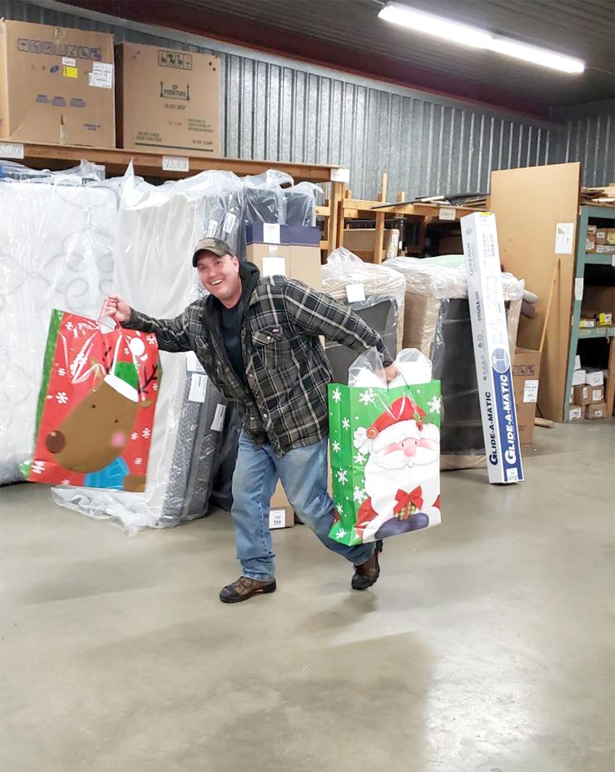 Homes For The Holidays Fergus Falls Slumberland Gives Beds To