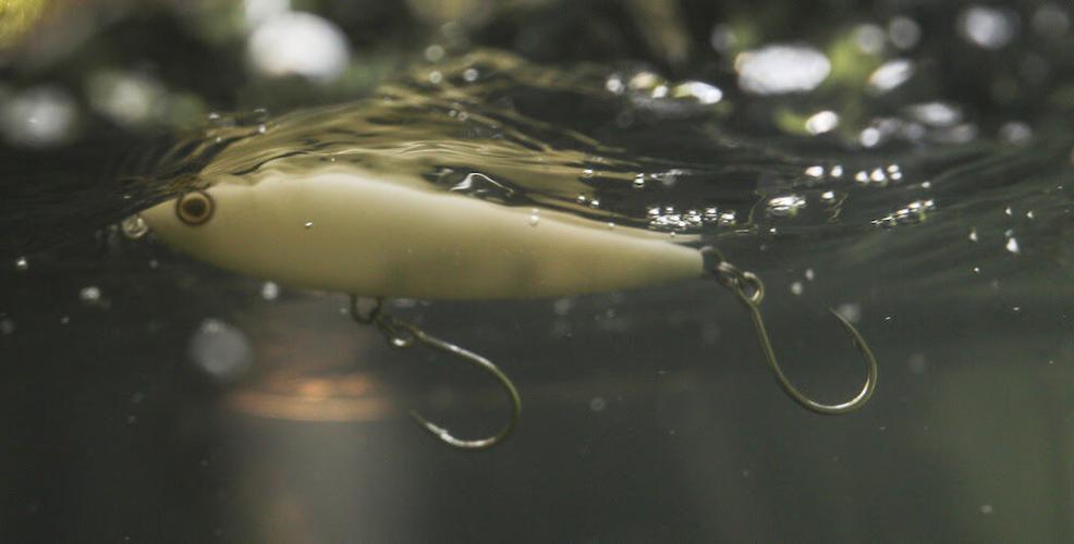 Replacing Treble Hooks for Mustad Kaiju InLine Single Hooks Press