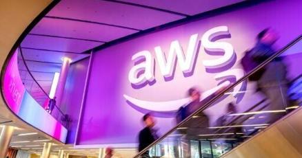 Amazon invests another $5 bn in Anthropic