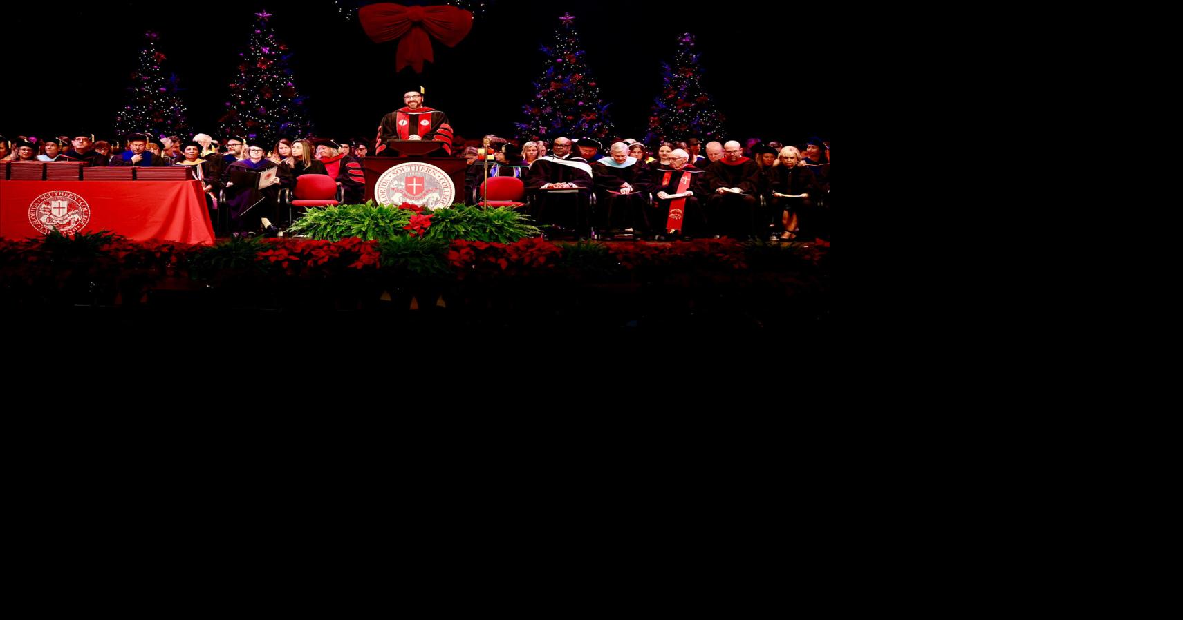 FLORIDA SOUTHERN COLLEGE HOLDS DECEMBER COMMENCEMENT FOR 160 GRADUATES