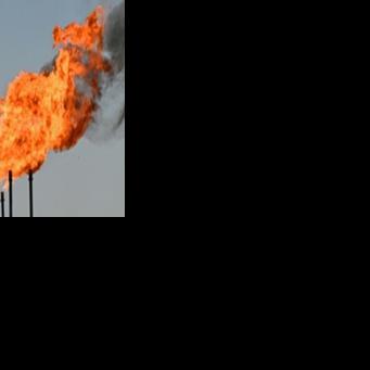 Oil slumps after hitting peak, US indices reach new records