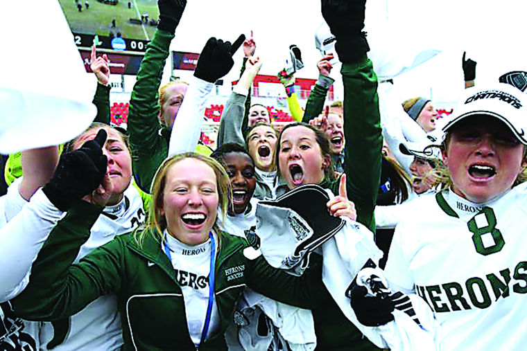 NATIONAL CHAMPIONS! Herons shut out Trinity in D3 alt game