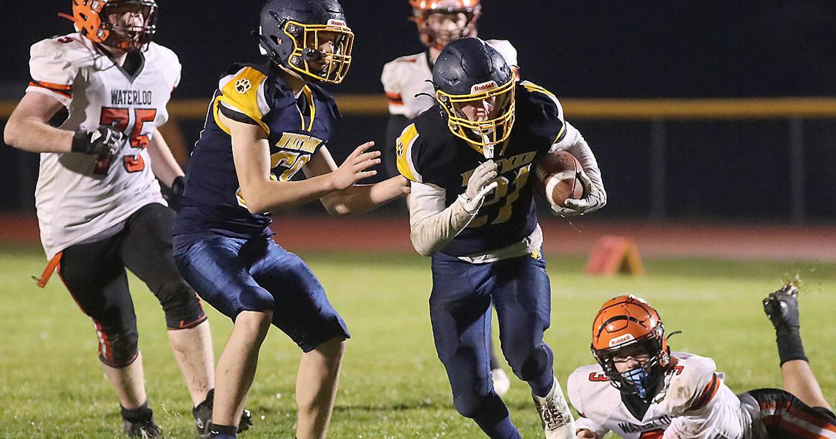 HIGH SCHOOL FOOTBALL Marcus Whitman/Bloomfield wins on Senior night