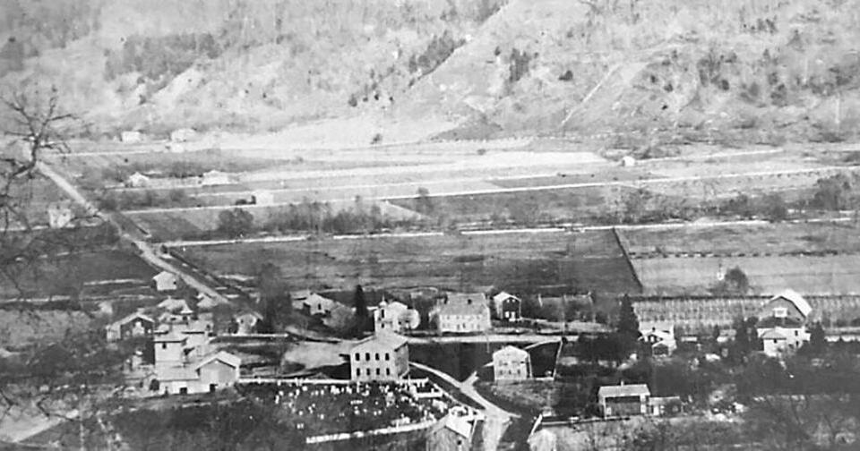 LOOKING BACK: Dr. Thompson Maxwell, Naples’ first physician