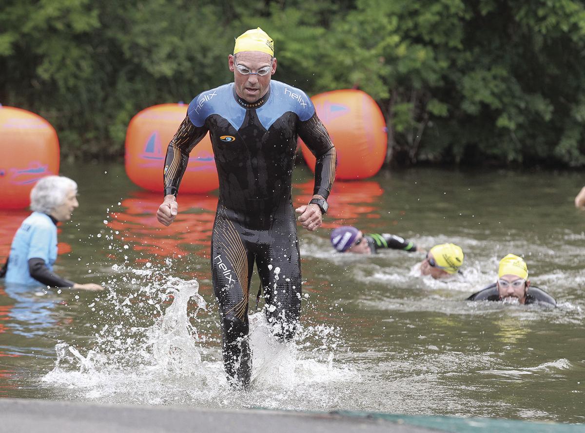 RECORDSETTING DAY Penn Yan native Curbeau breaks course mark in