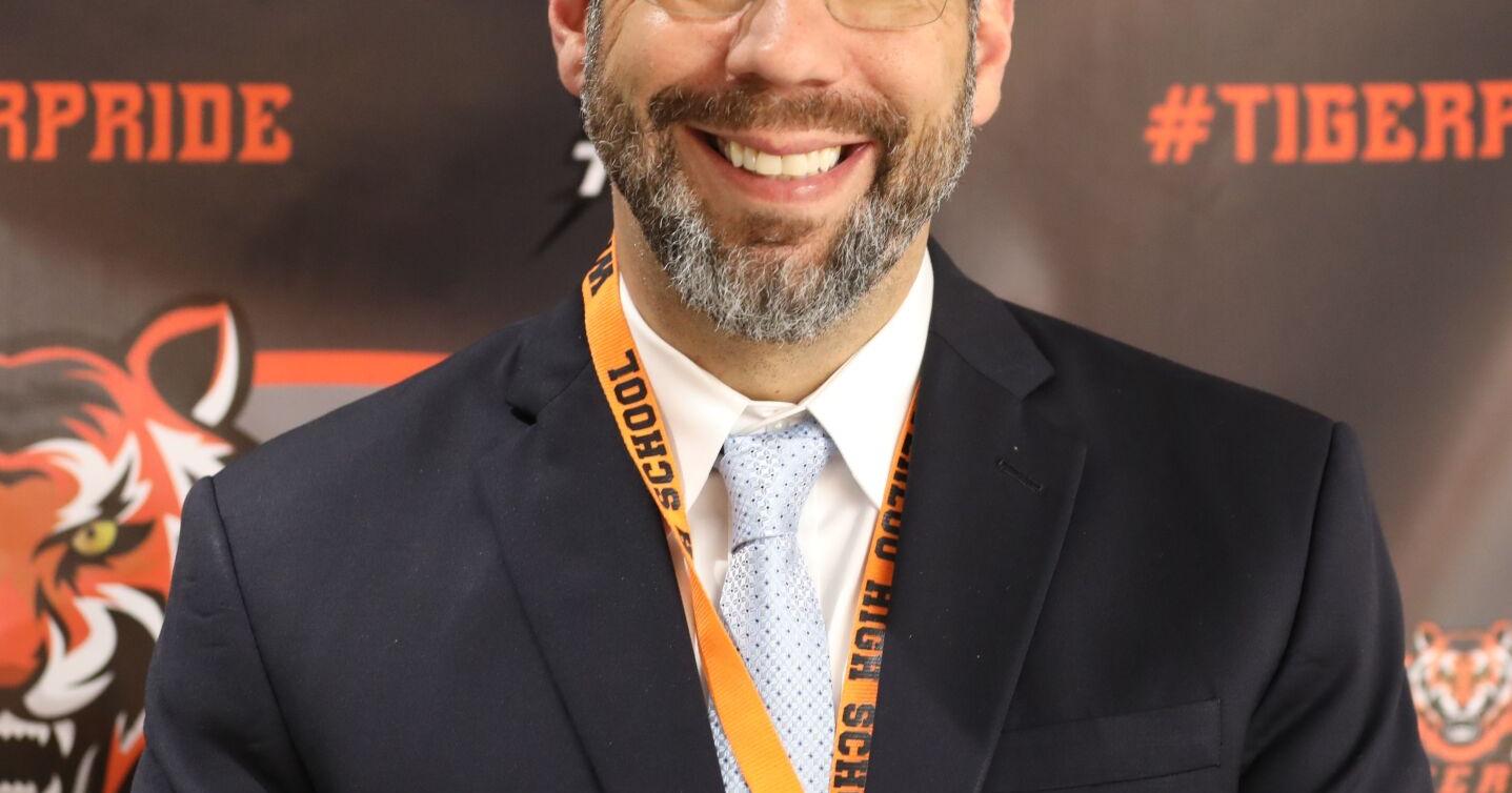 Karcz new principal at Waterloo HS - Vimarsana News