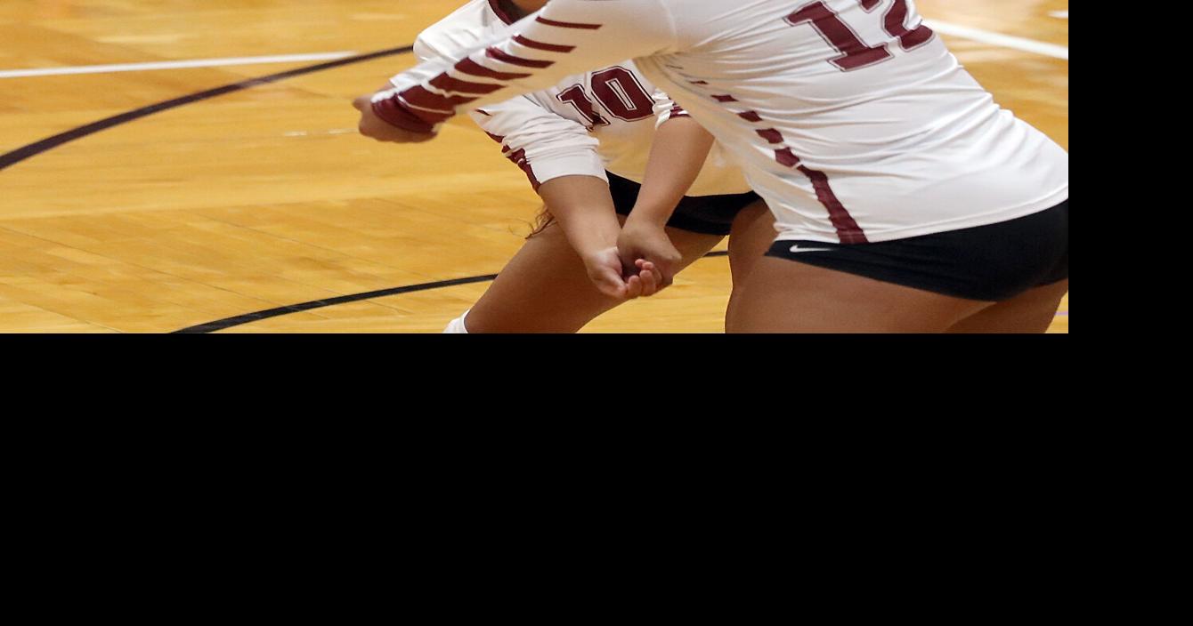 Photo gallery Lyons girls volleyball Photos