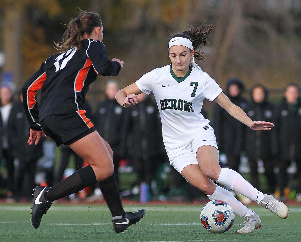 COLLEGE SOCCER William Smith wins straight 12th league title Sports