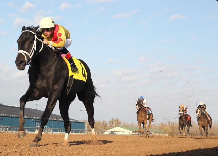 HORSE RACING Bold Fortune, Maker’s Candy shine on biggest racing day