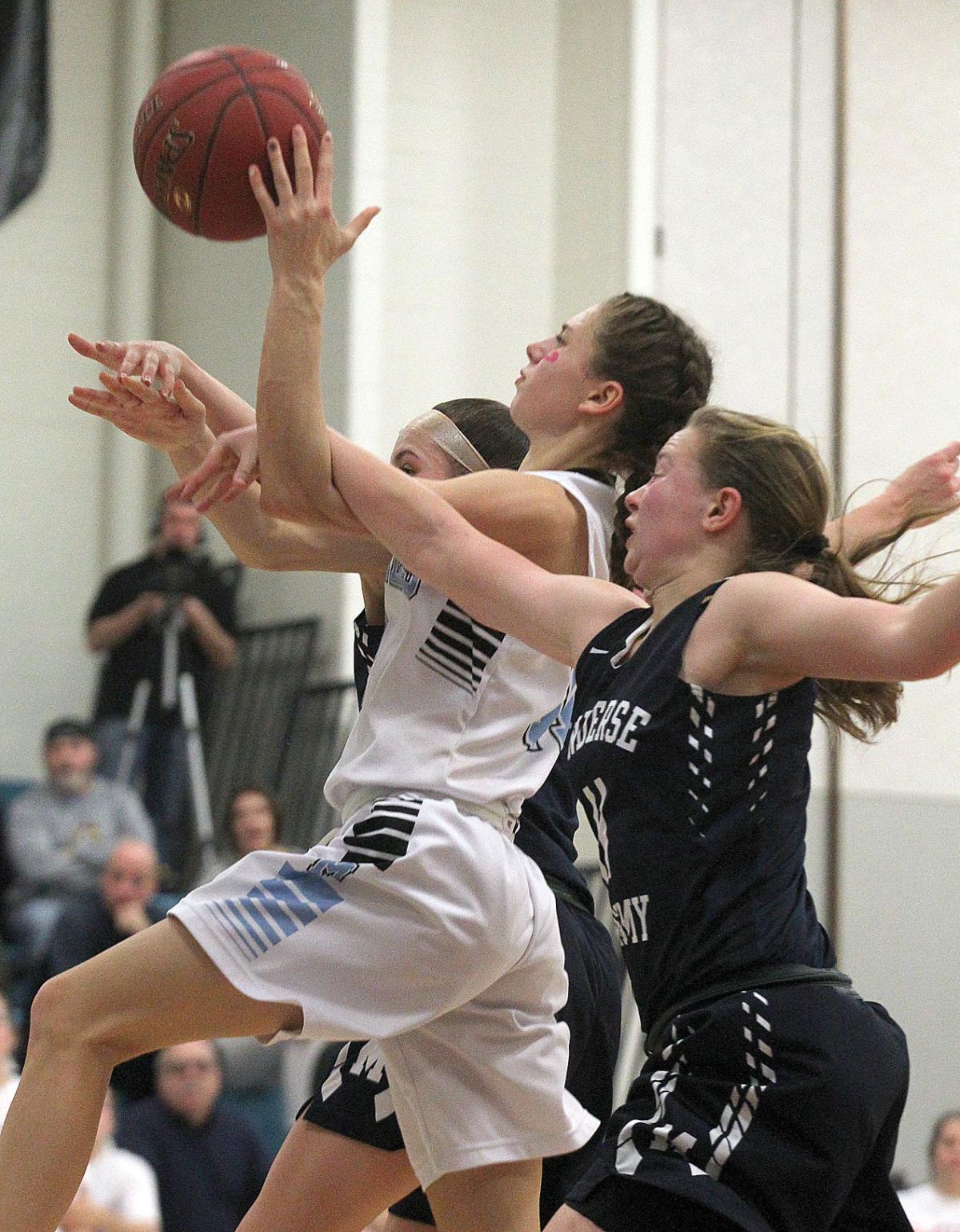 High School Basketball Eagles Rise Higher To Down Mynderse