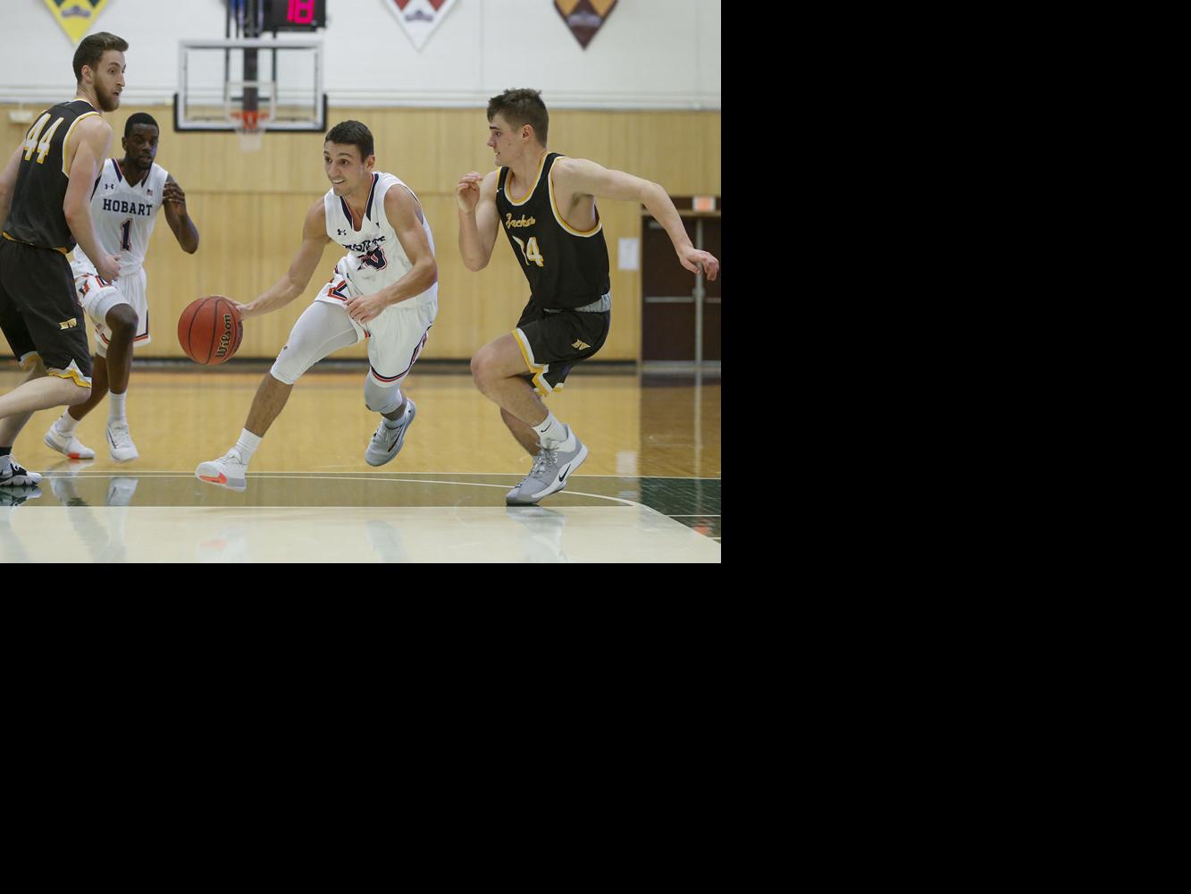 Men S Basketball Hobart Tops No 22 Baldwin Wallace In Thompson S