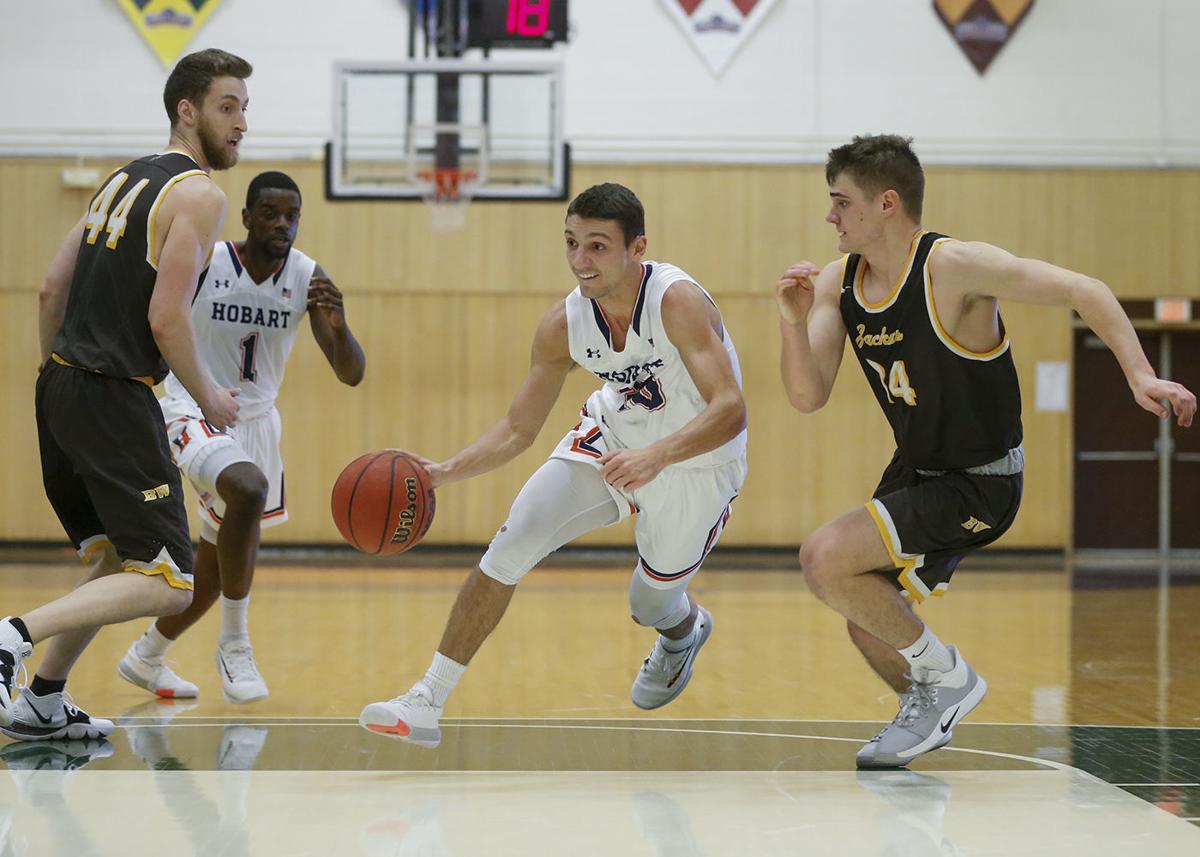 Men S Basketball Hobart Tops No 22 Baldwin Wallace In Thompson S