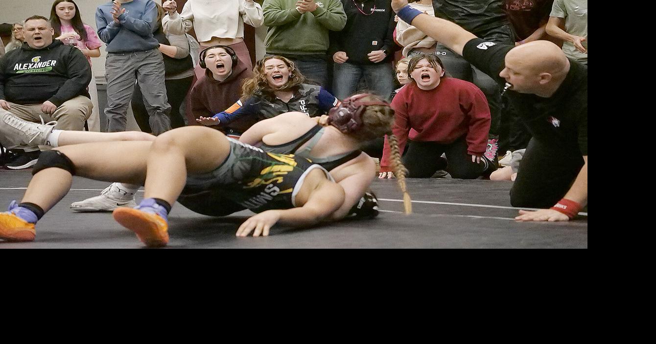 GIRLS WRESTLING: Five local wrestler crowned sectional champs, 12 headed to states