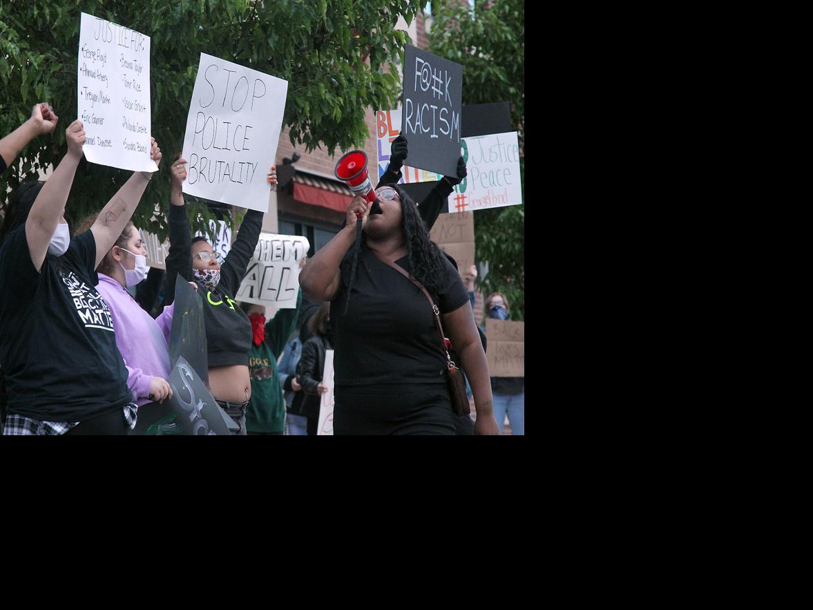 About 100 participate in downtown Geneva protest News
