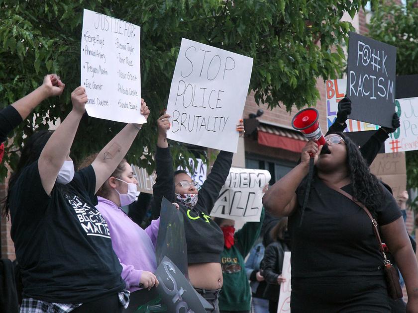 About 100 participate in downtown Geneva protest News
