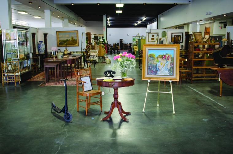 Antique, art gallery opens in Canandaigua News