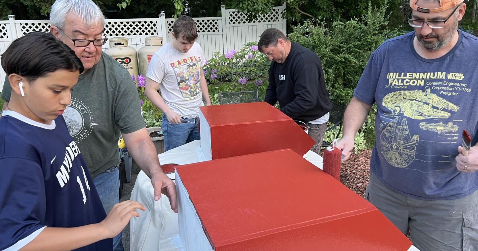 MAKING A DIFFERENCE: Scout creates 'little free libraries' for Eagle project - Vimarsana News