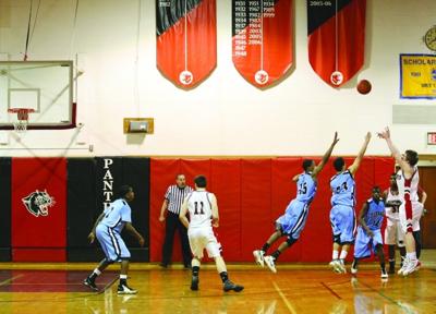 High School Boys Basketball Dr Freddie Thomas Sqeezes Past