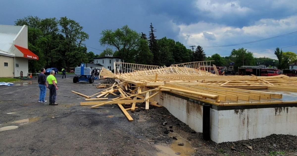 Frame of new Knapp & Schlappi building collapses, resulting in minor