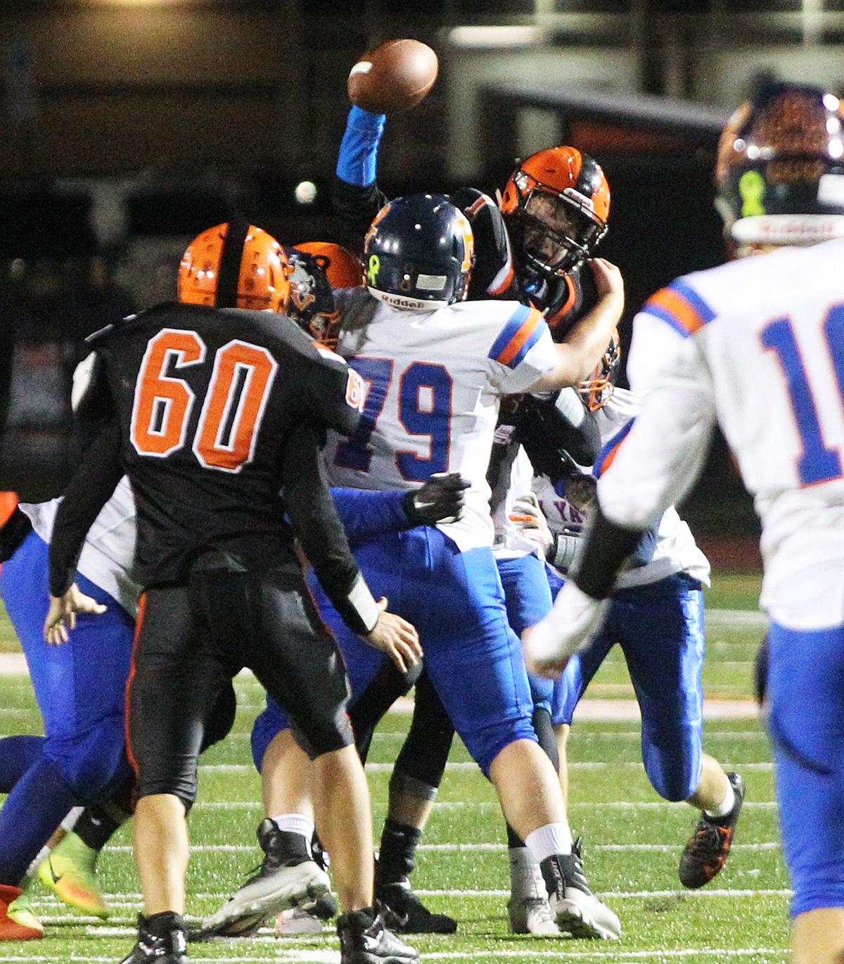 High School Football Penn Yan Comes From Behind To Beat Waterloo